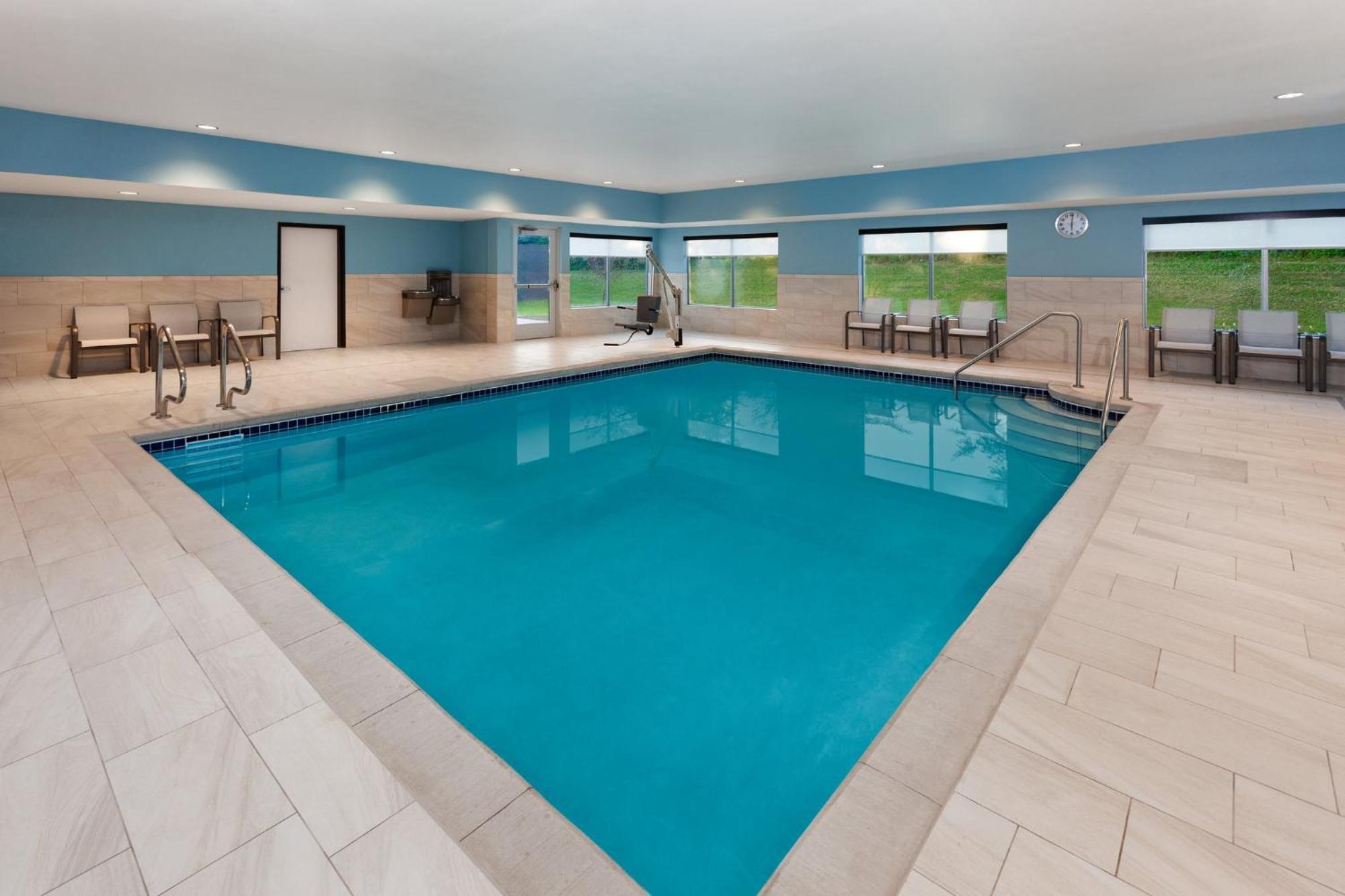 Holiday Inn Express & Suites Reedsburg - Dells Area By Ihg ภายนอก รูปภาพ