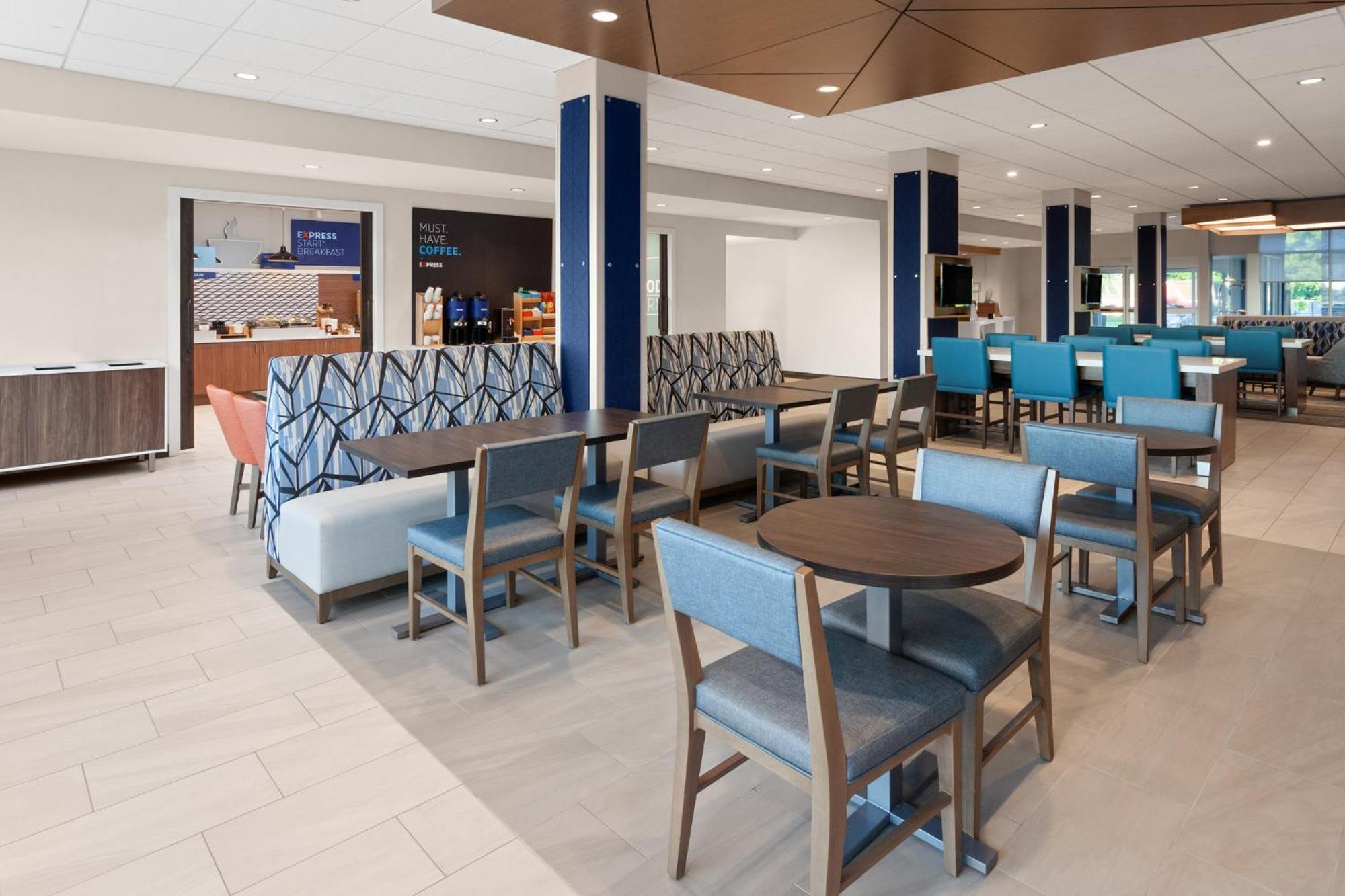Holiday Inn Express & Suites Reedsburg - Dells Area By Ihg ภายนอก รูปภาพ