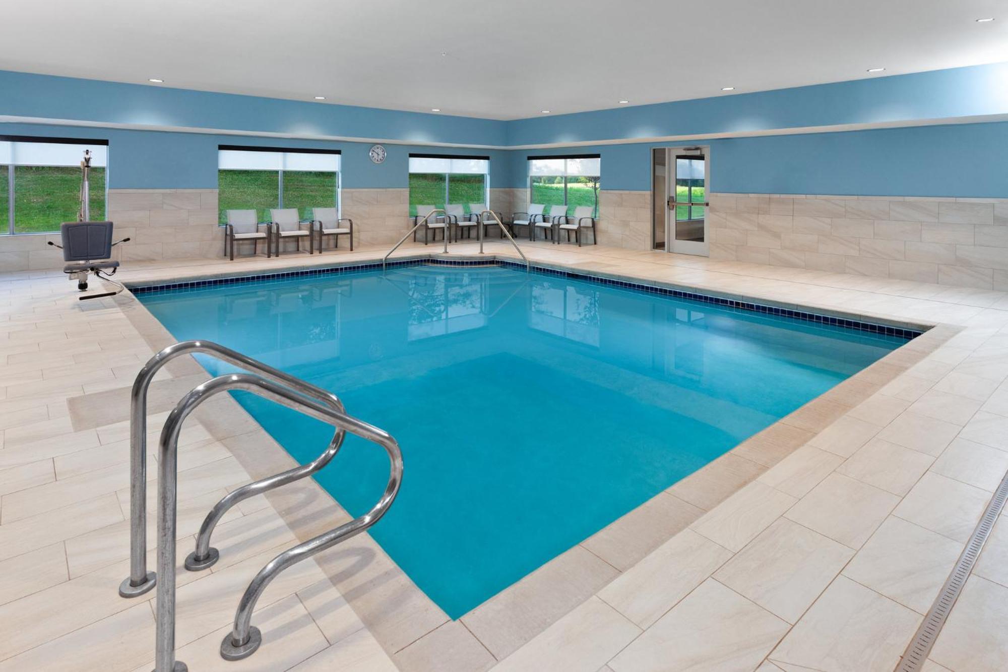 Holiday Inn Express & Suites Reedsburg - Dells Area By Ihg ภายนอก รูปภาพ